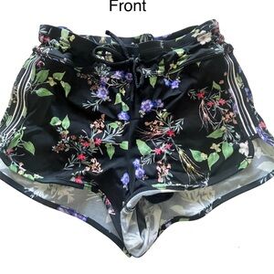 Athleta Gold Coast Surge Short -Black Floral Size S